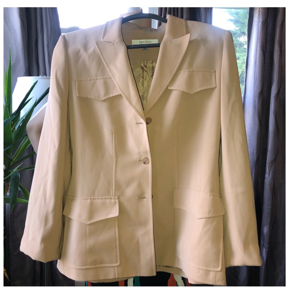 Tahari By Arthur S. Levine Women’s Blazer Suit